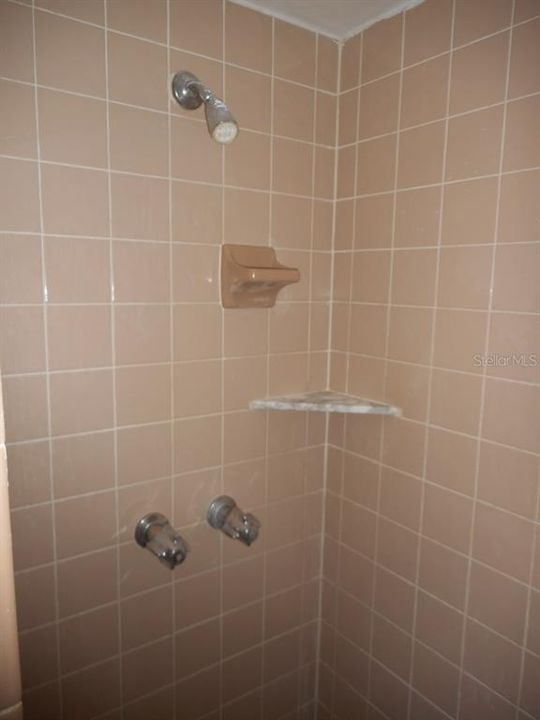 В аренду: $2,300 (3 спален, 2 ванн, 1073 Квадратных фут)