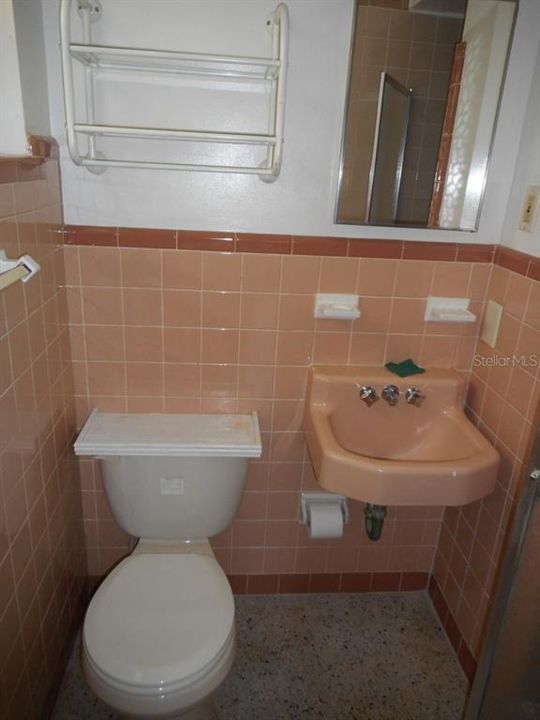В аренду: $2,300 (3 спален, 2 ванн, 1073 Квадратных фут)