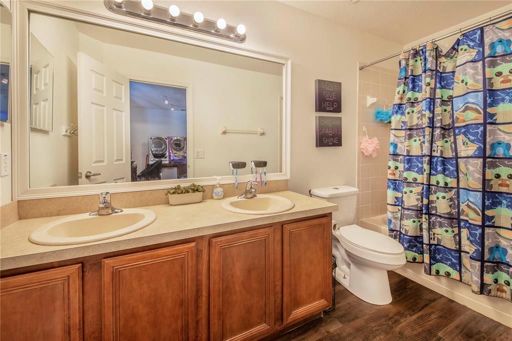 Active With Contract: $349,000 (5 beds, 2 baths, 3170 Square Feet)