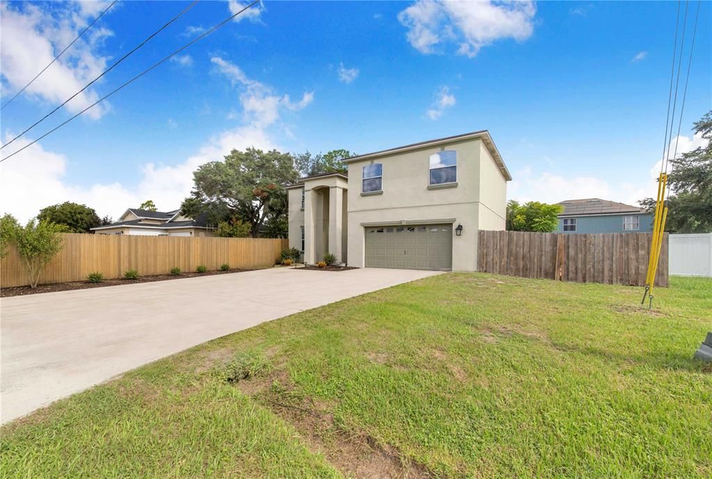 Active With Contract: $349,000 (5 beds, 2 baths, 3170 Square Feet)