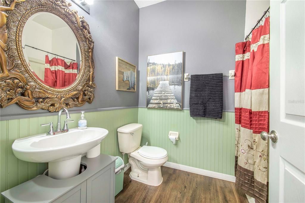 Active With Contract: $349,000 (5 beds, 2 baths, 3170 Square Feet)