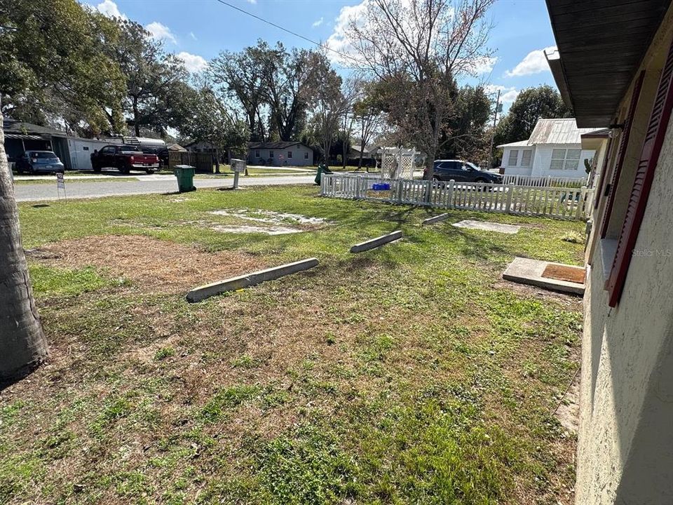 For Sale: $354,900 (5 beds, 0 baths, 2112 Square Feet)