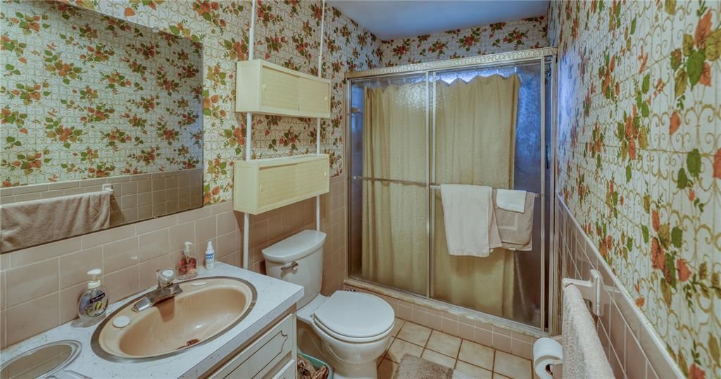 На продажу: $329,000 (3 спален, 2 ванн, 1906 Квадратных фут)