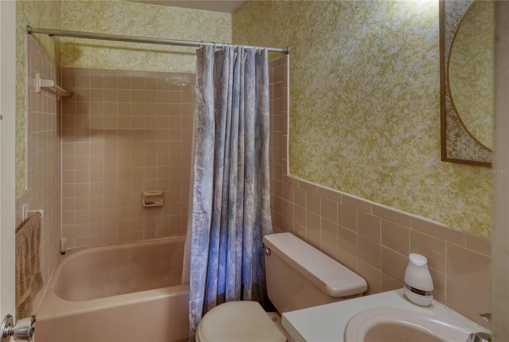 На продажу: $329,000 (3 спален, 2 ванн, 1906 Квадратных фут)
