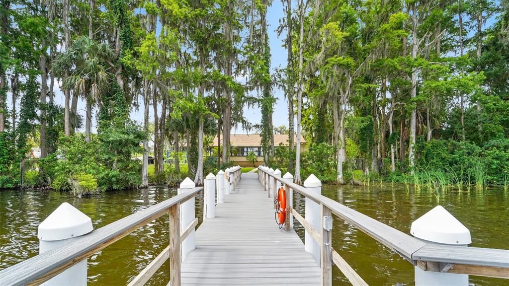 For Sale: $374,900 (2 beds, 2 baths, 1132 Square Feet)