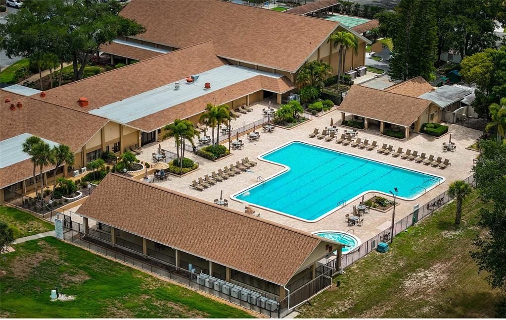 For Sale: $374,900 (2 beds, 2 baths, 1132 Square Feet)