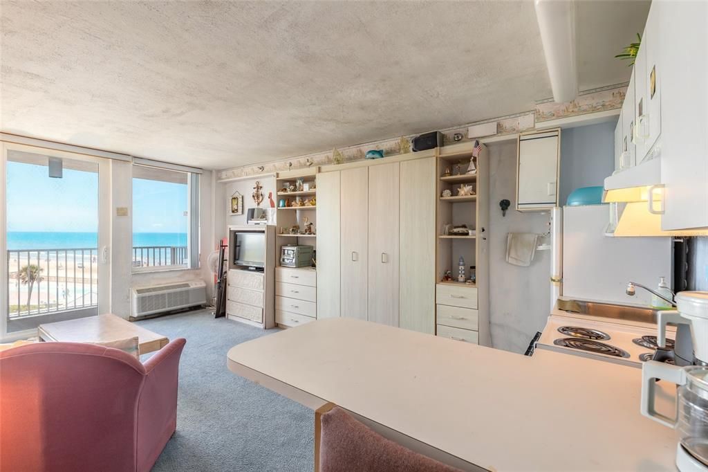 For Sale: $130,000 (0 beds, 1 baths, 394 Square Feet)