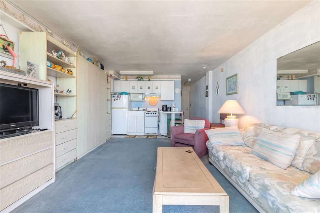 For Sale: $130,000 (0 beds, 1 baths, 394 Square Feet)