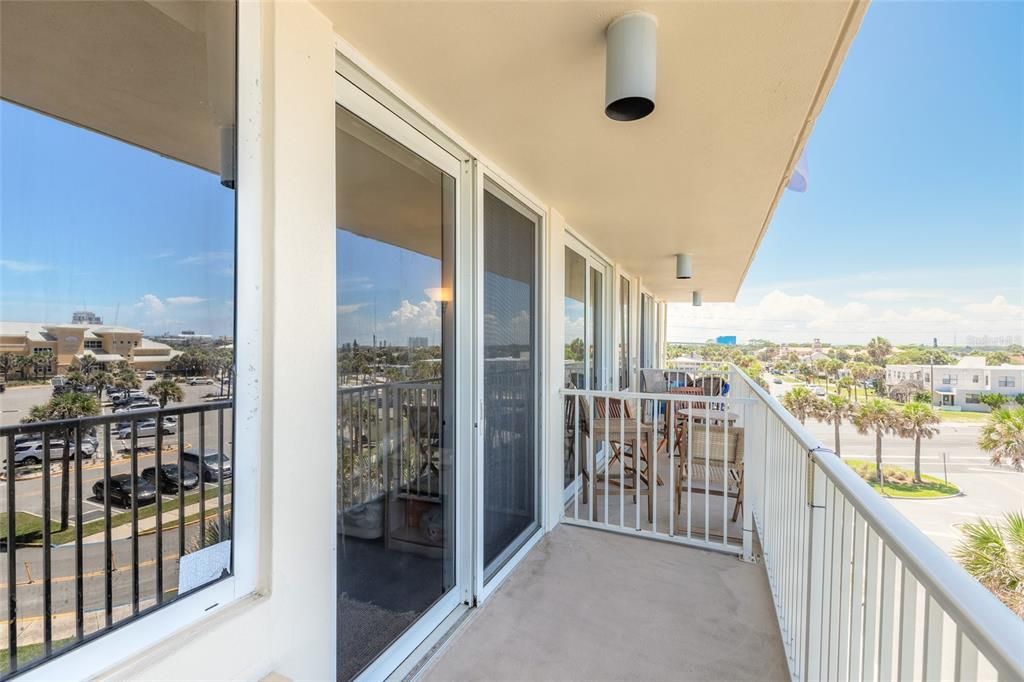 For Sale: $130,000 (0 beds, 1 baths, 394 Square Feet)