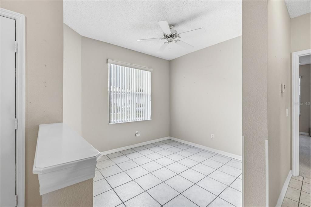 Activo con contrato: $205,000 (2 camas, 2 baños, 1444 Pies cuadrados)