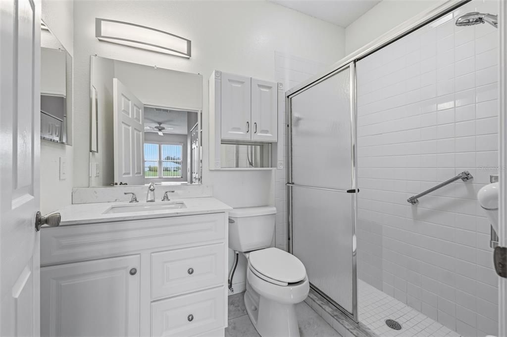 Activo con contrato: $205,000 (2 camas, 2 baños, 1444 Pies cuadrados)