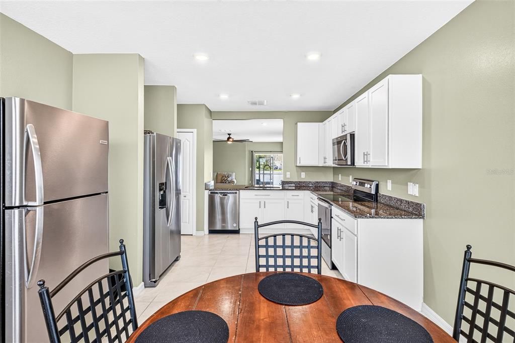 En Venta: $369,900 (3 camas, 2 baños, 1742 Pies cuadrados)