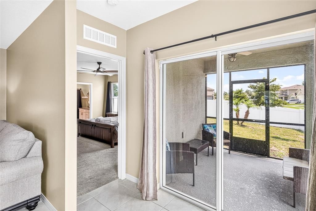 En Venta: $369,900 (3 camas, 2 baños, 1742 Pies cuadrados)