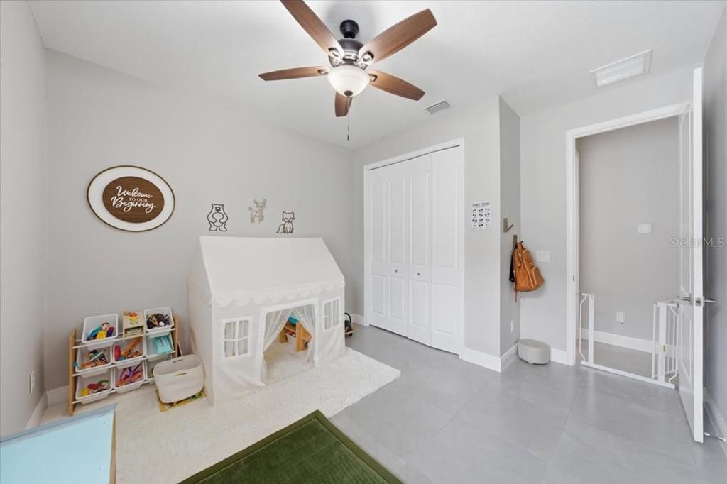 For Rent: $3,195 (3 beds, 2 baths, 1696 Square Feet)