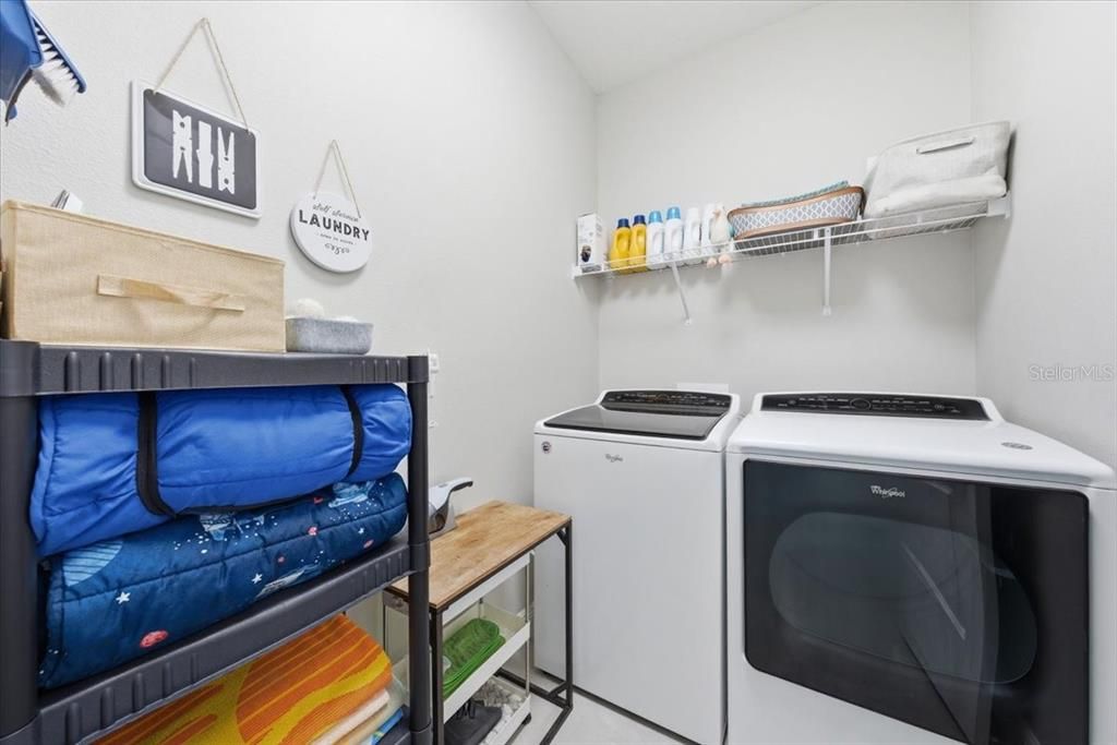 For Rent: $3,195 (3 beds, 2 baths, 1696 Square Feet)