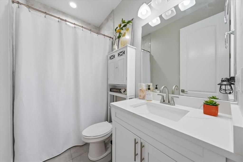 For Rent: $3,195 (3 beds, 2 baths, 1696 Square Feet)