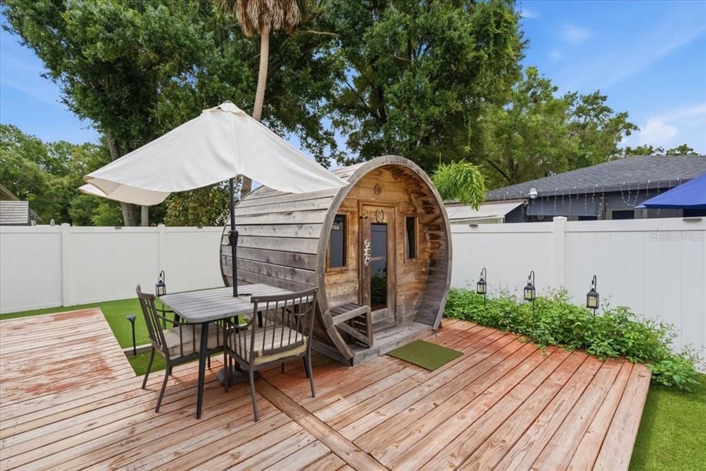 For Rent: $3,195 (3 beds, 2 baths, 1696 Square Feet)