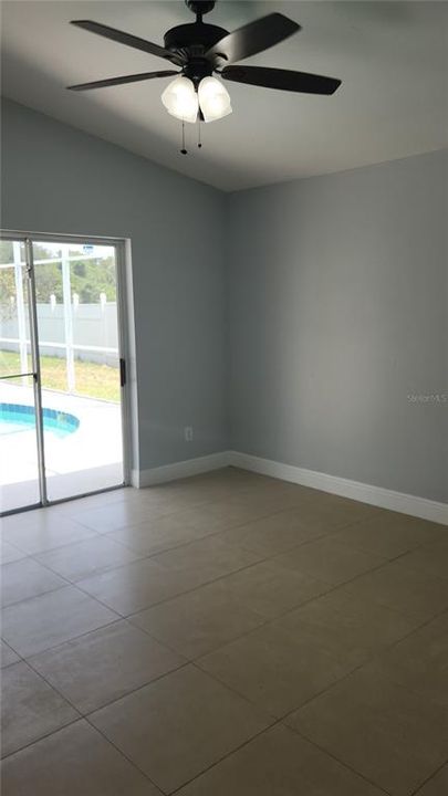 For Sale: $429,900 (4 beds, 3 baths, 1806 Square Feet)
