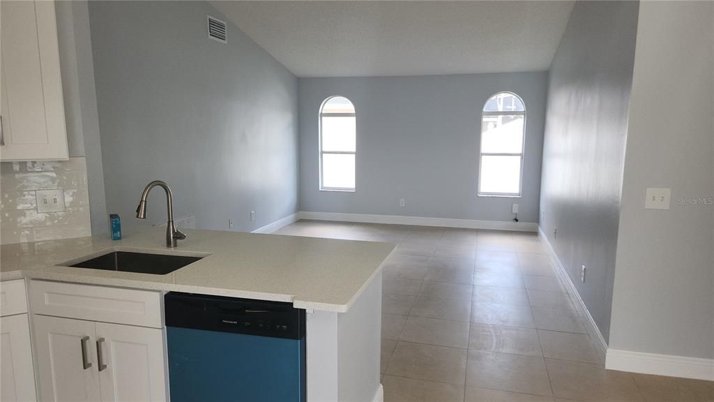 For Sale: $429,900 (4 beds, 3 baths, 1806 Square Feet)