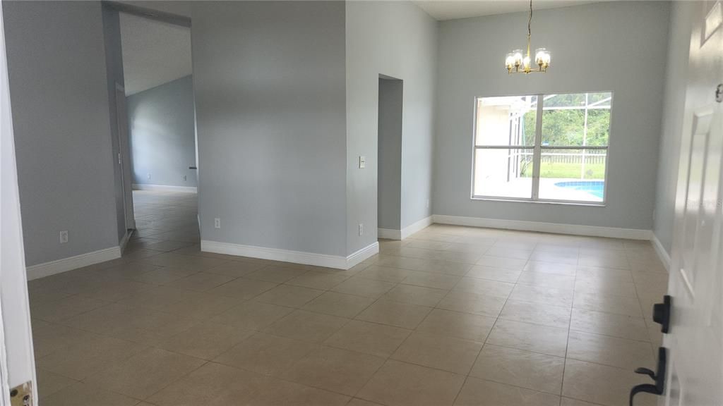 For Sale: $429,900 (4 beds, 3 baths, 1806 Square Feet)