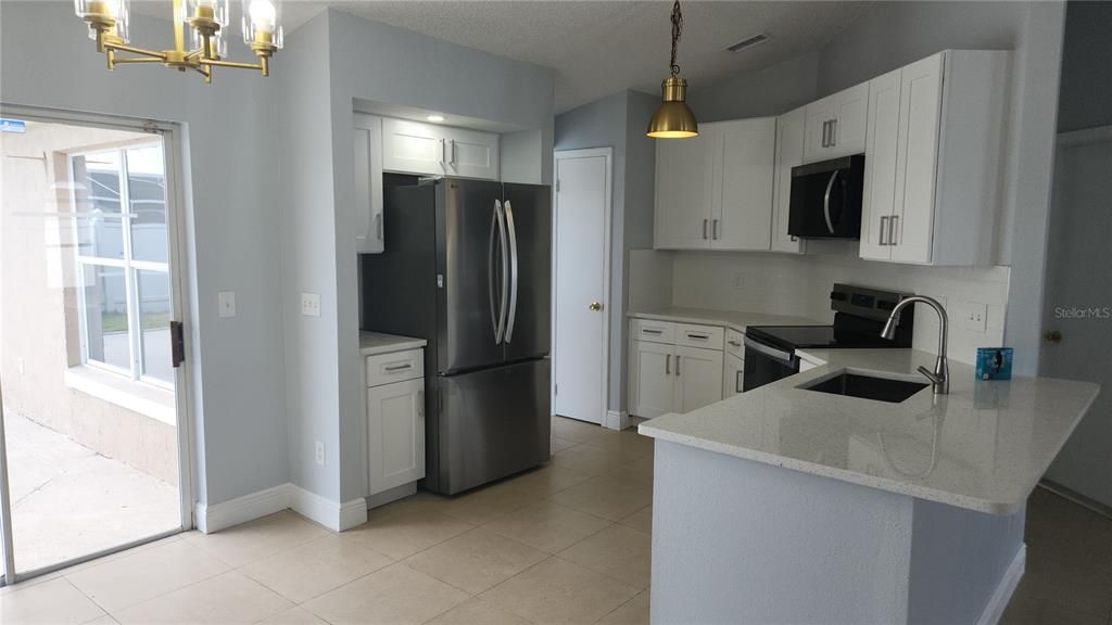 For Sale: $429,900 (4 beds, 3 baths, 1806 Square Feet)