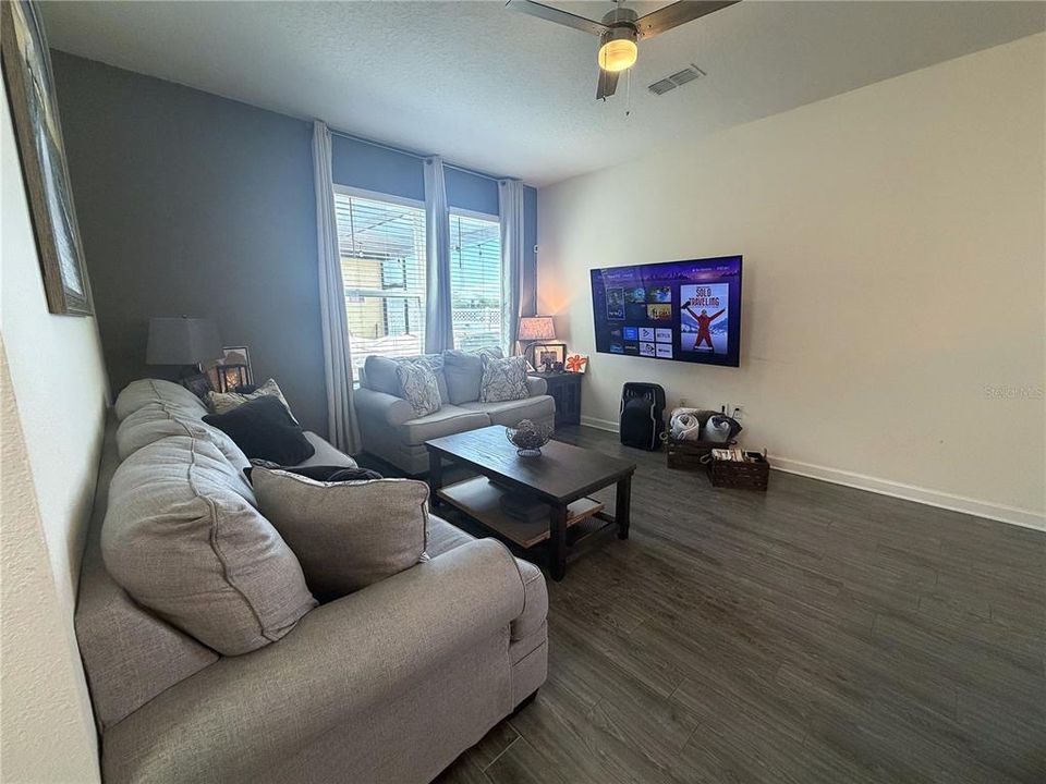 В аренду: $3,550 (4 спален, 3 ванн, 2307 Квадратных фут)