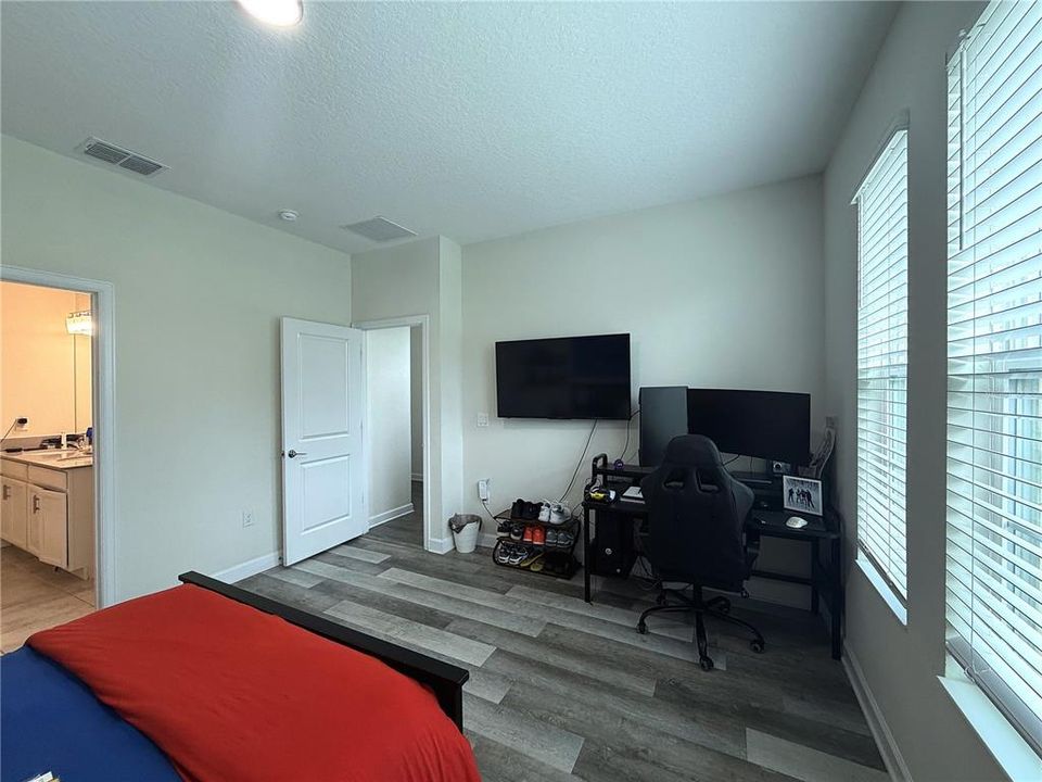 В аренду: $3,550 (4 спален, 3 ванн, 2307 Квадратных фут)