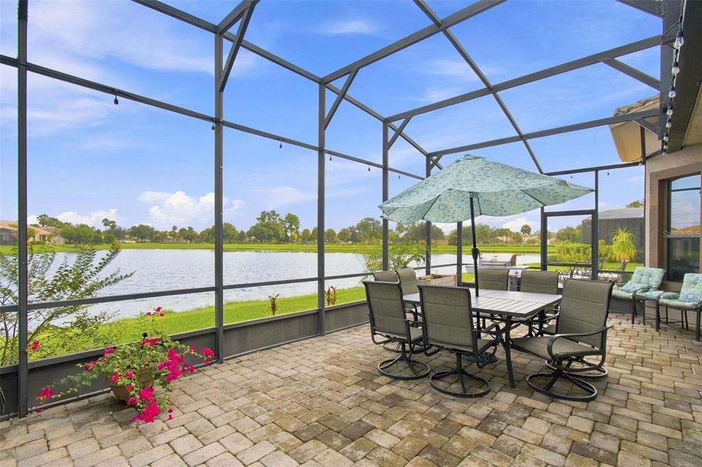 En Venta: $634,900 (4 camas, 4 baños, 2917 Pies cuadrados)