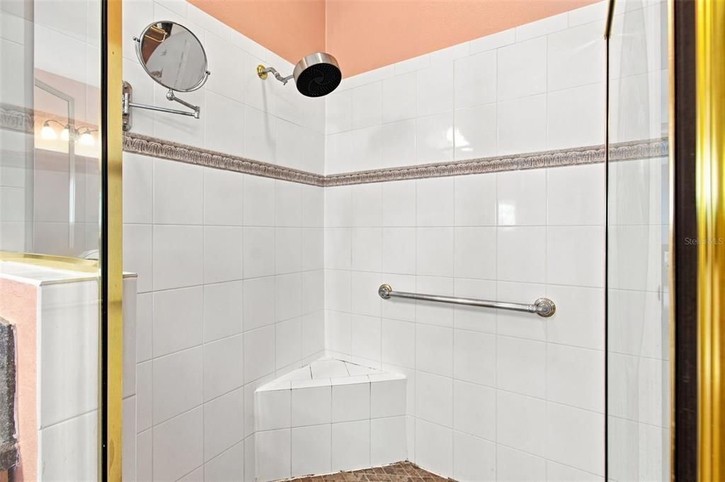 En Venta: $634,900 (4 camas, 4 baños, 2917 Pies cuadrados)