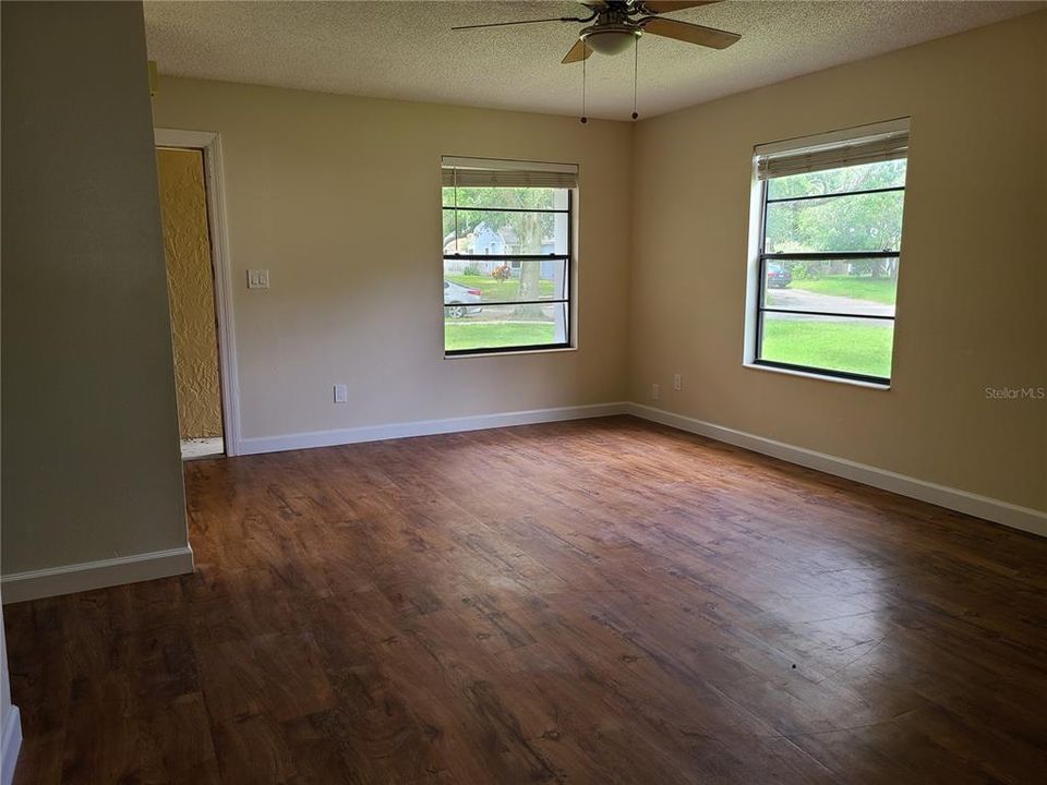 For Sale: $650,900 (5 beds, 0 baths, 1974 Square Feet)
