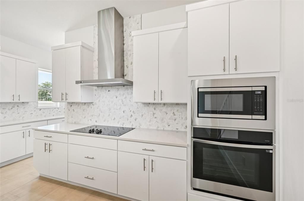 En Venta: $880,714 (5 camas, 4 baños, 3398 Pies cuadrados)