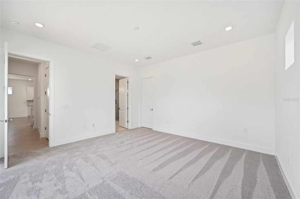 For Sale: $917,312 (5 beds, 4 baths, 3398 Square Feet)