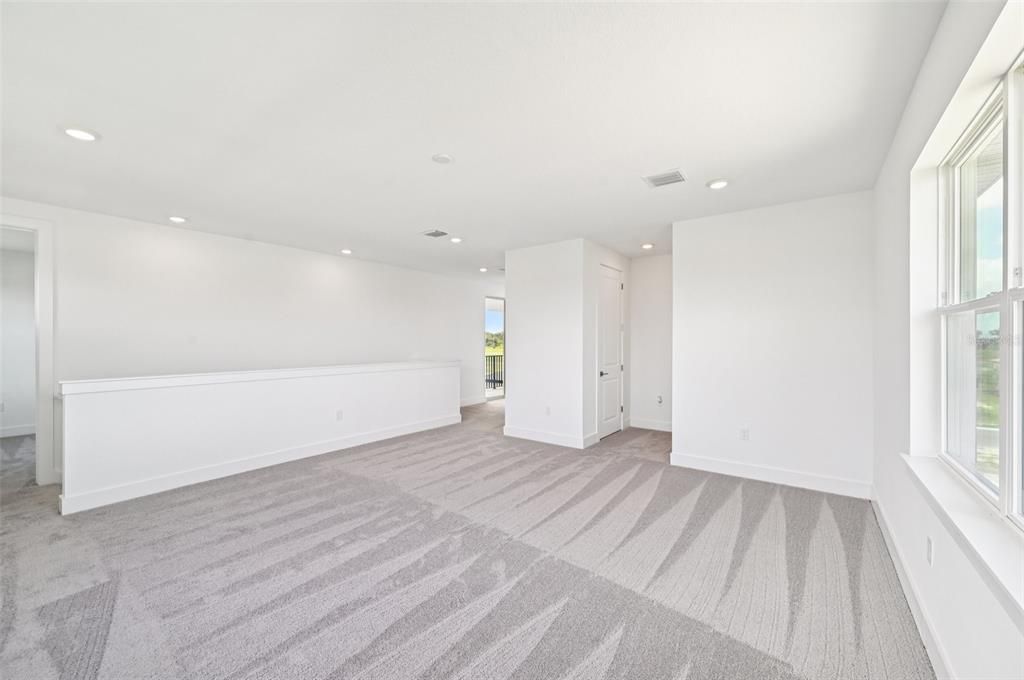 For Sale: $917,312 (5 beds, 4 baths, 3398 Square Feet)