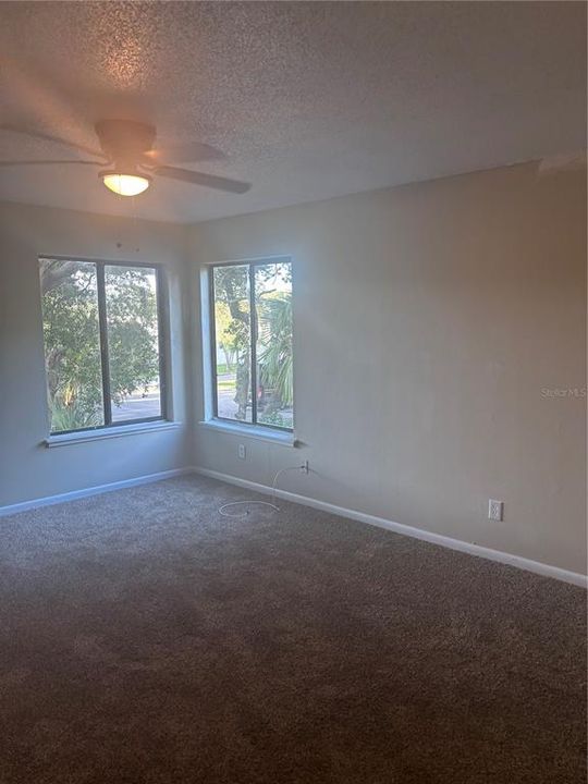 В аренду: $1,795 (2 спален, 1 ванн, 1056 Квадратных фут)