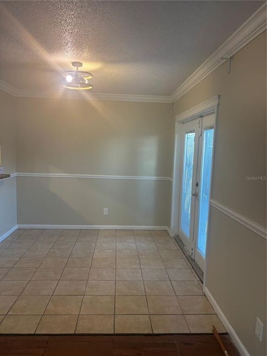 В аренду: $1,795 (2 спален, 1 ванн, 1056 Квадратных фут)
