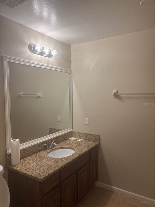 В аренду: $1,795 (2 спален, 1 ванн, 1056 Квадратных фут)