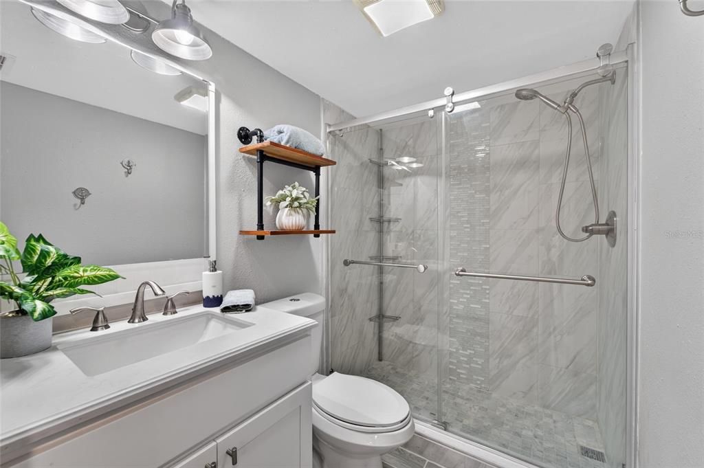 В аренду: $1,950 (2 спален, 2 ванн, 1084 Квадратных фут)