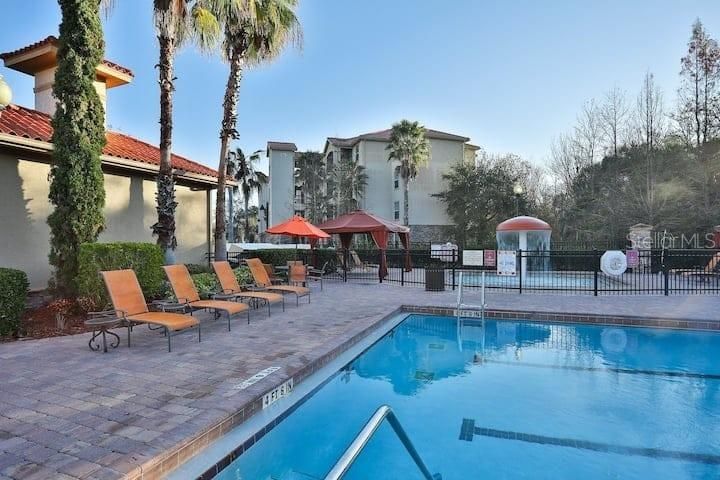 For Rent: $2,100 (3 beds, 2 baths, 1244 Square Feet)