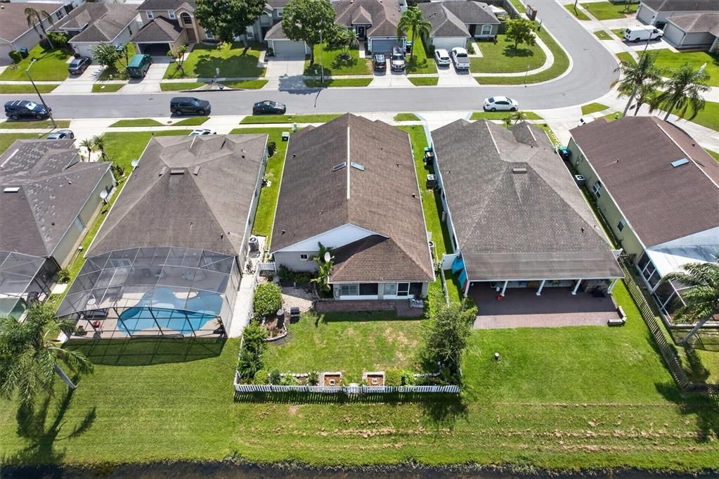 На продажу: $419,999 (3 спален, 2 ванн, 1824 Квадратных фут)