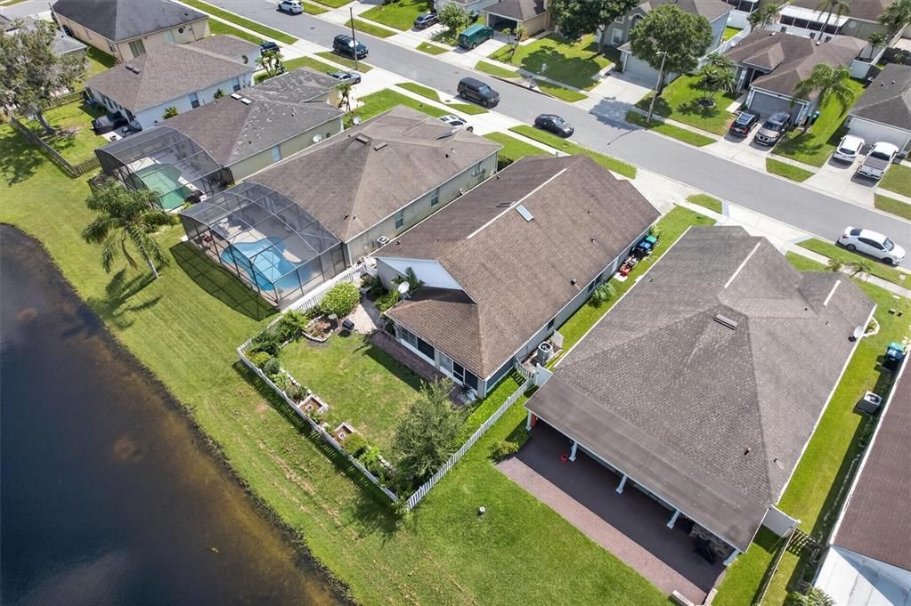На продажу: $419,999 (3 спален, 2 ванн, 1824 Квадратных фут)