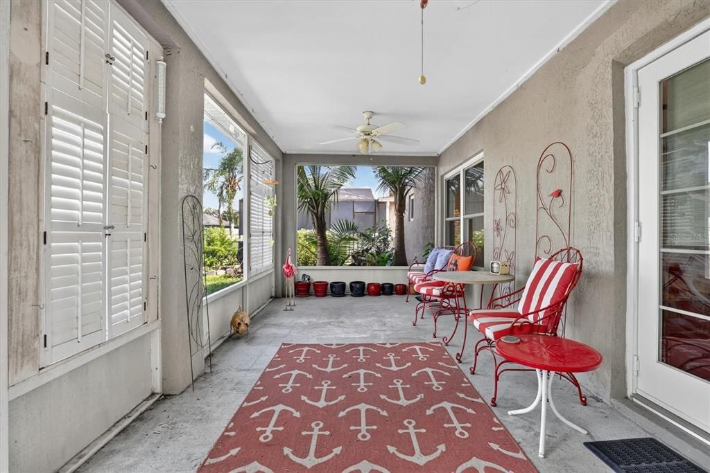 На продажу: $419,999 (3 спален, 2 ванн, 1824 Квадратных фут)