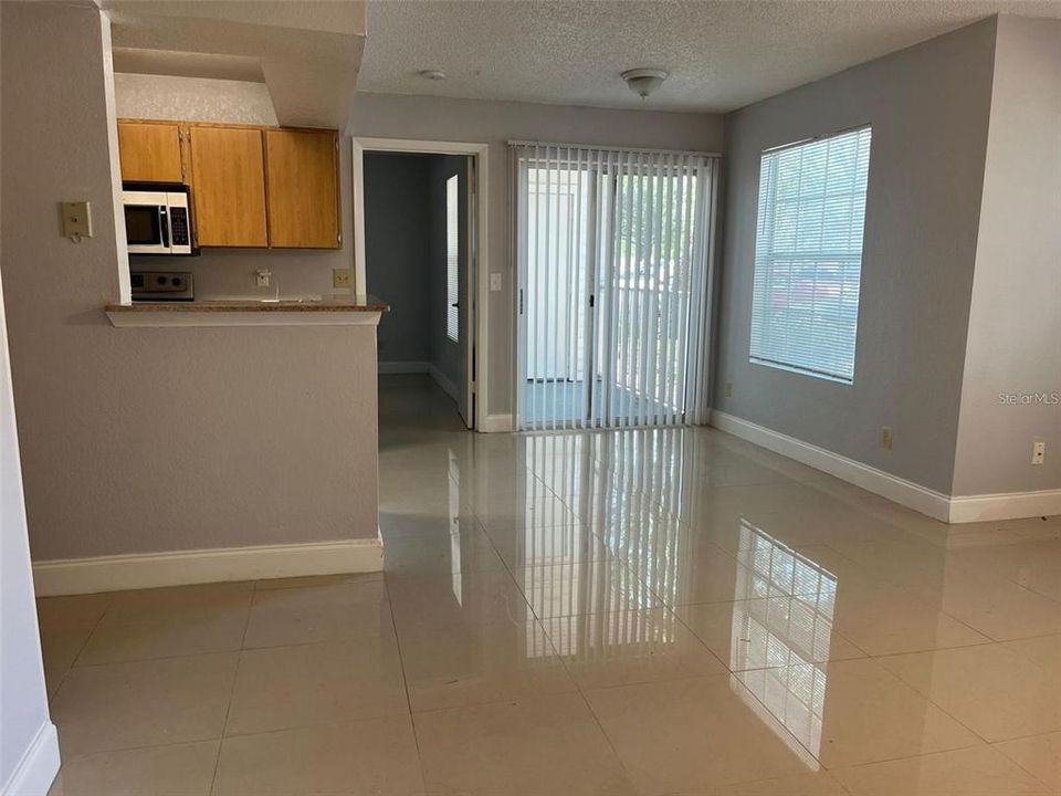 В аренду: $1,999 (2 спален, 2 ванн, 1067 Квадратных фут)