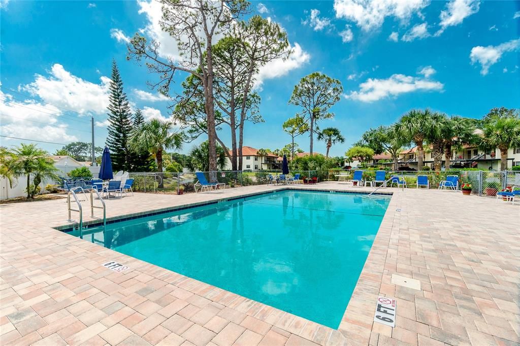 В аренду: $1,950 (2 спален, 2 ванн, 1112 Квадратных фут)