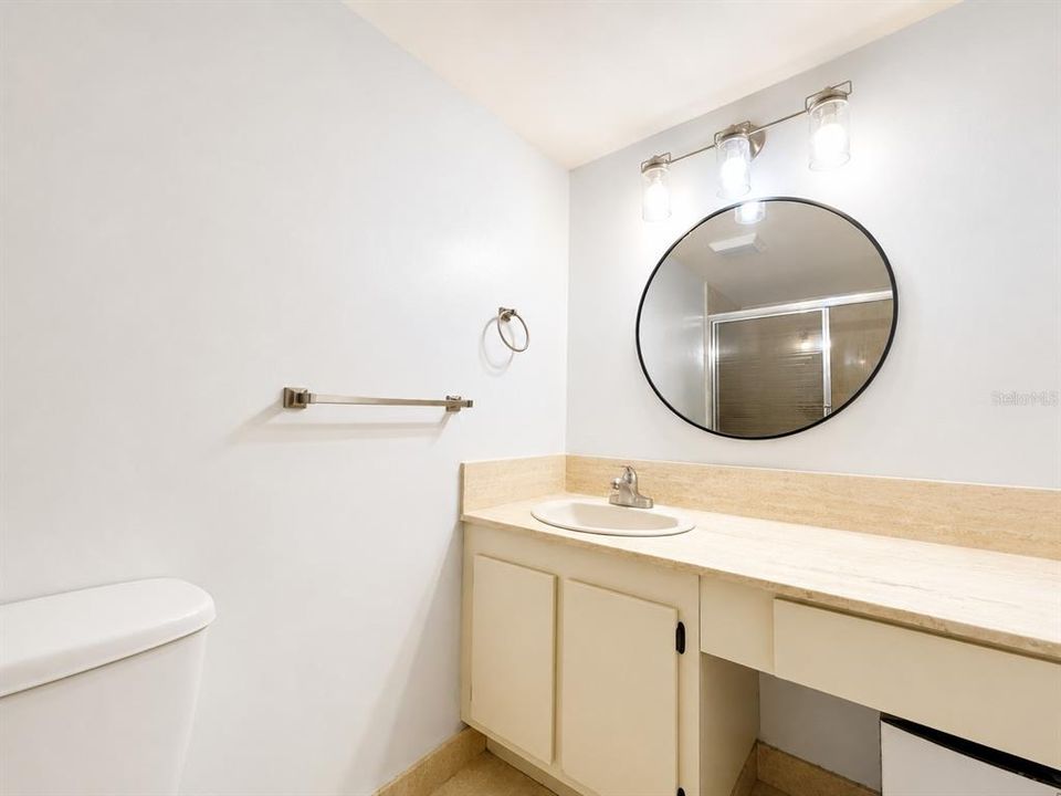 En Venta: $330,000 (1 camas, 1 baños, 1000 Pies cuadrados)