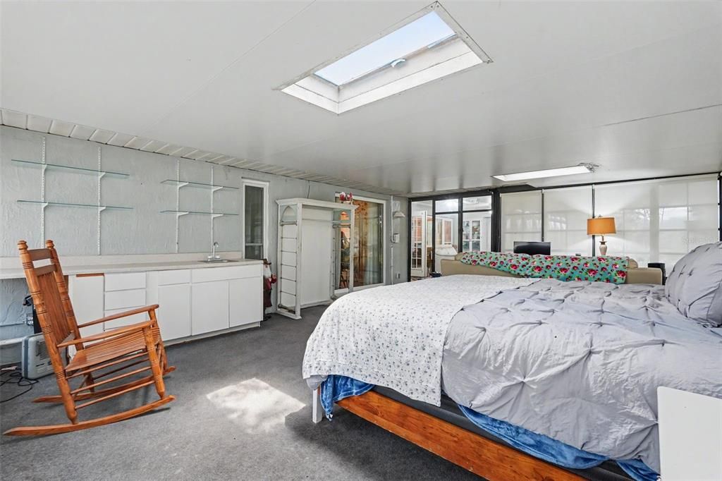 На продажу: $349,900 (3 спален, 2 ванн, 1961 Квадратных фут)