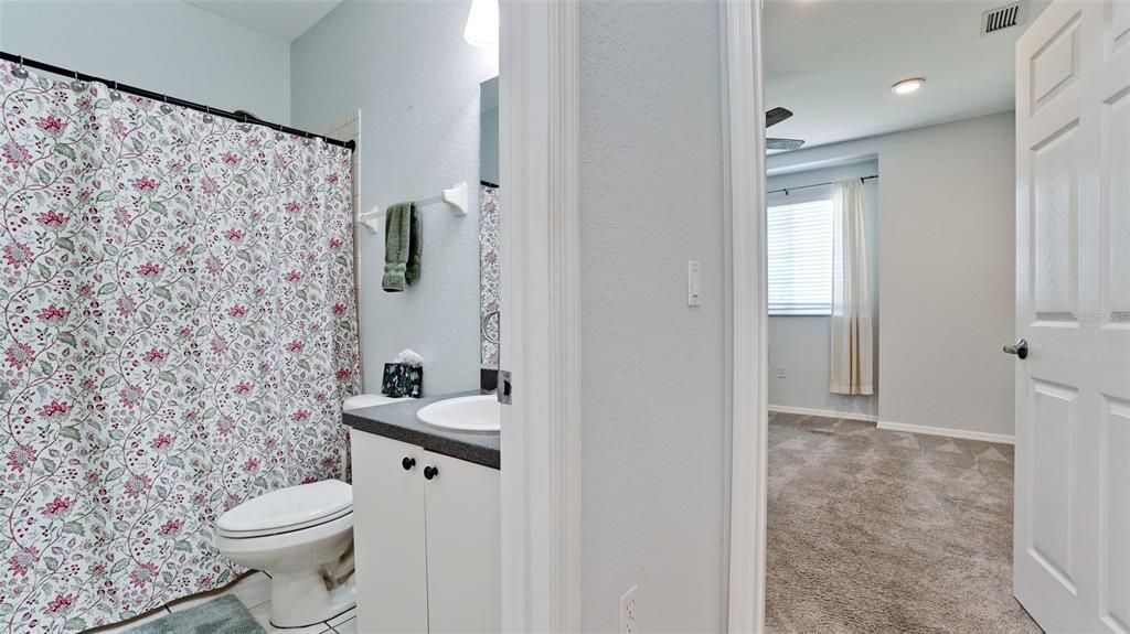For Sale: $290,000 (2 beds, 2 baths, 1243 Square Feet)