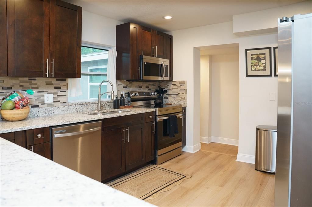 En Venta: $369,990 (3 camas, 2 baños, 1442 Pies cuadrados)