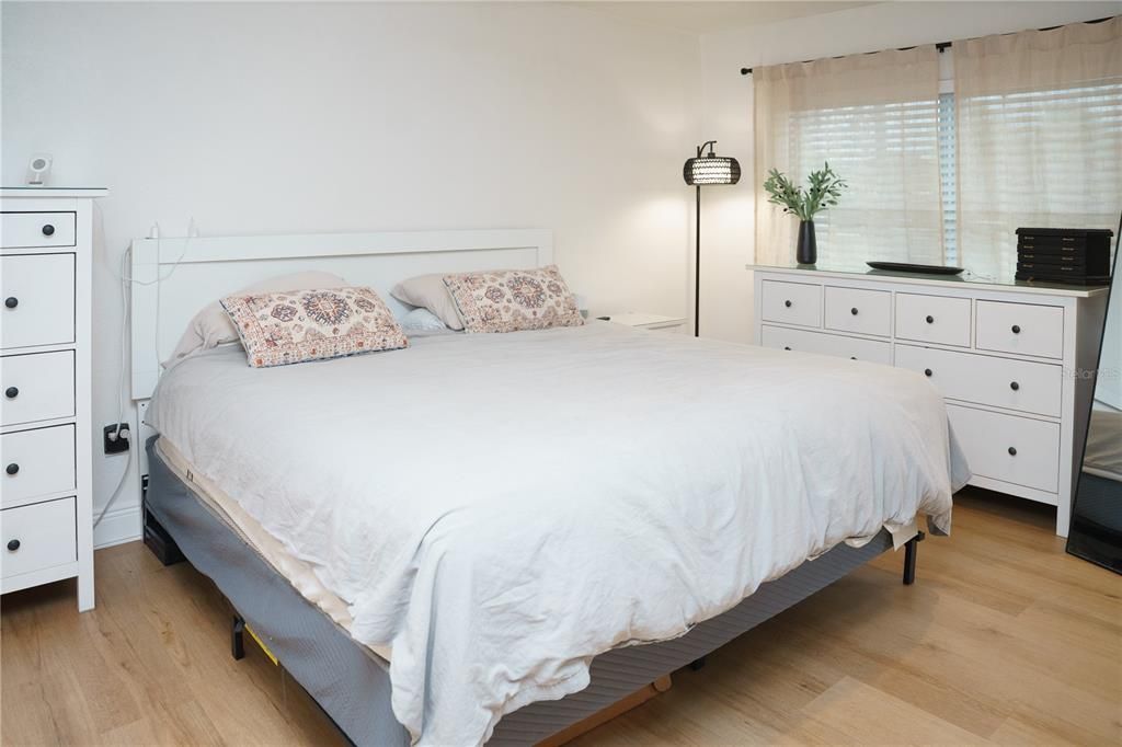 En Venta: $369,990 (3 camas, 2 baños, 1442 Pies cuadrados)