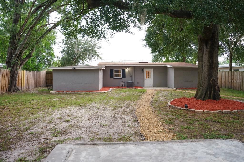En Venta: $369,990 (3 camas, 2 baños, 1442 Pies cuadrados)
