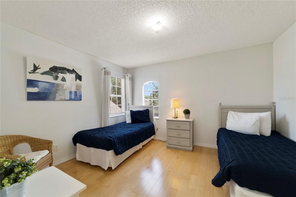 En Venta: $419,900 (4 camas, 2 baños, 2284 Pies cuadrados)